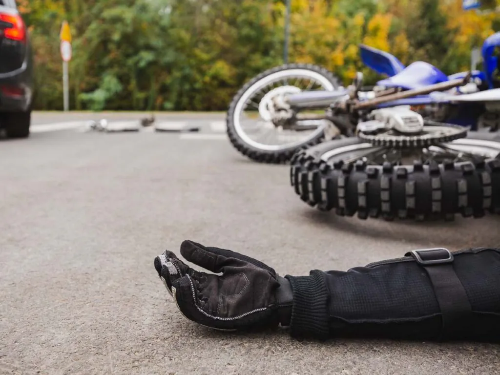 Motorcyclist critically injured in crash on I-45 feeder road in Spring